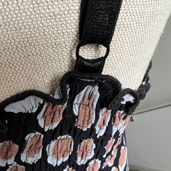 Lingerie inspired DRESS - cute and flirty - Picture 5 of 9